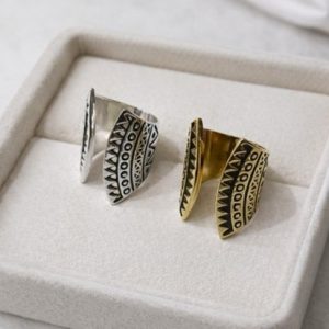 Noctra Crest Ring