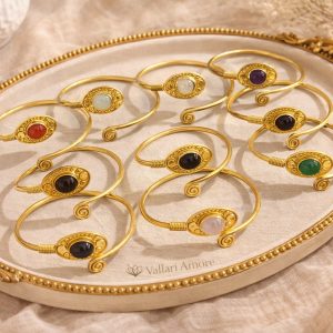 Regal Oval Gem